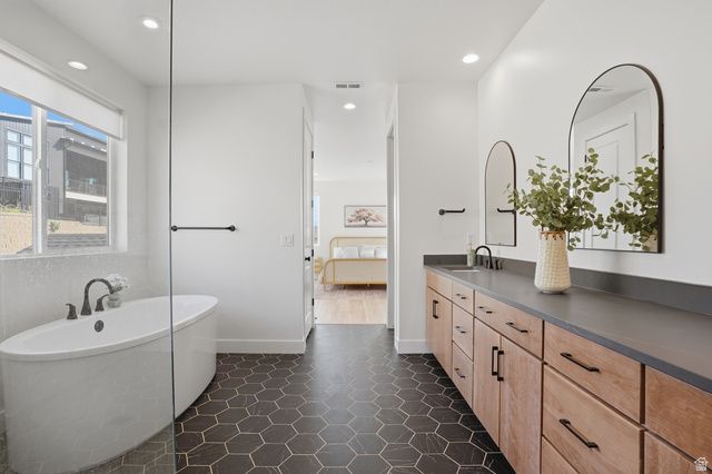 5872 N VALLEY VIEW RD, Lehi, UT 84043