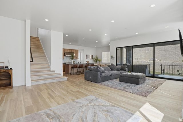 5872 N VALLEY VIEW RD, Lehi, UT 84043