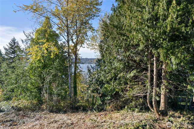 1409 N 24th Street, Renton, WA 98056