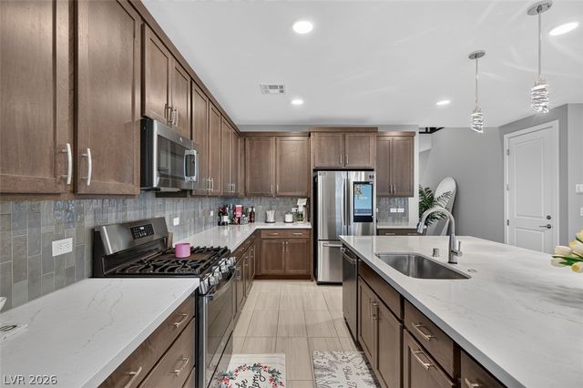 6849 Desert Finch Street, North Las Vegas, NV 89084