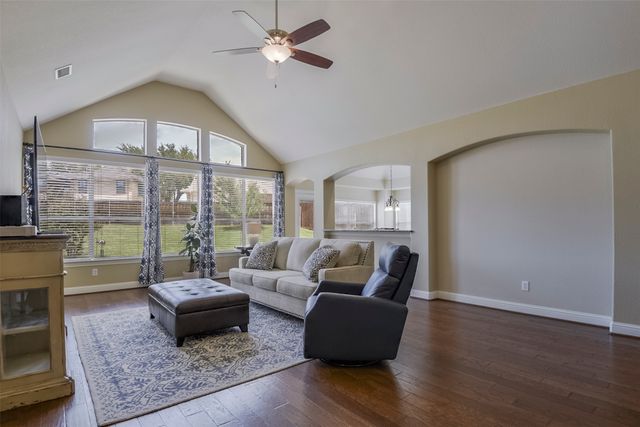 3006 Redcliff Lane, Garland, TX 75043