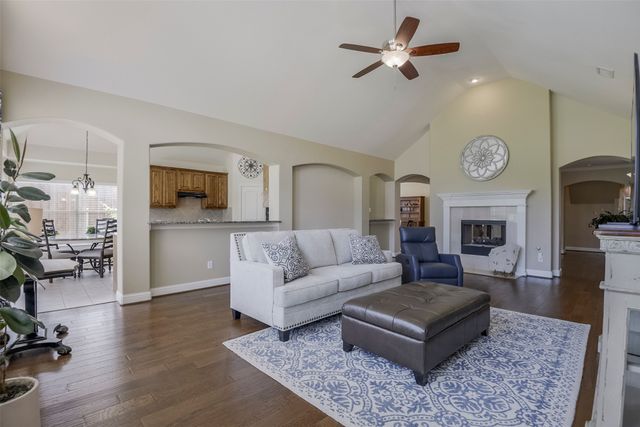 3006 Redcliff Lane, Garland, TX 75043