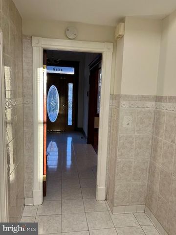 4018 NW 14TH ST NW, Washington, DC 20011