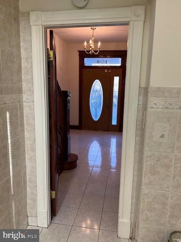 4018 NW 14TH ST NW, Washington, DC 20011