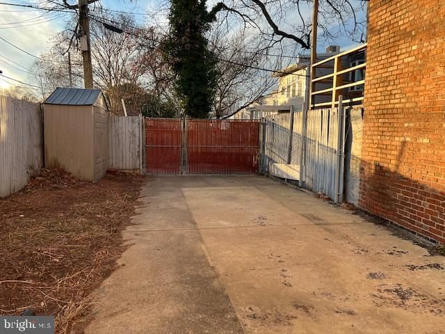 4018 NW 14TH ST NW, Washington, DC 20011