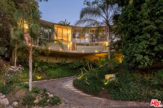 3625 Fredonia Drive 2, Los Angeles, CA 90068