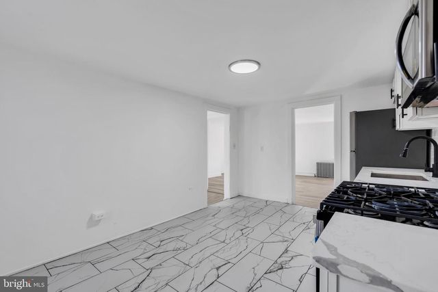 28 BOND ST, Trenton, NJ 08618