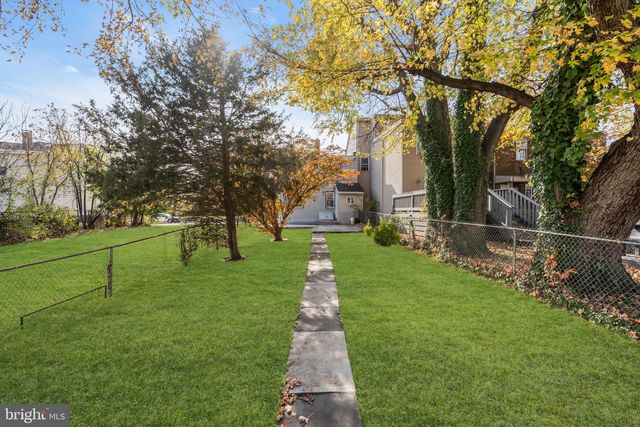 28 BOND ST, Trenton, NJ 08618