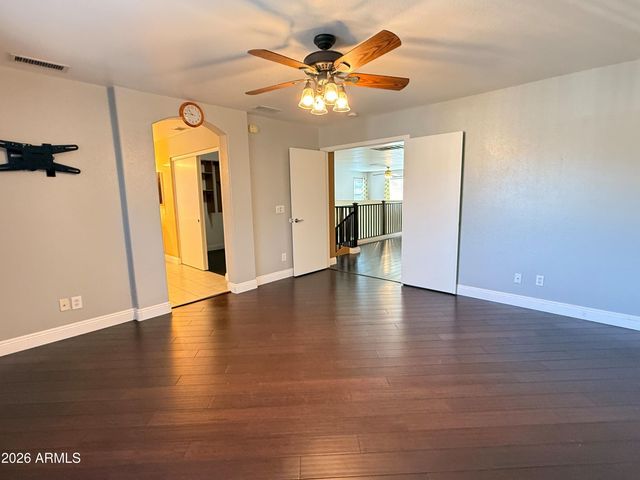 6425 W Desert Hollow Drive, Phoenix, AZ 85083