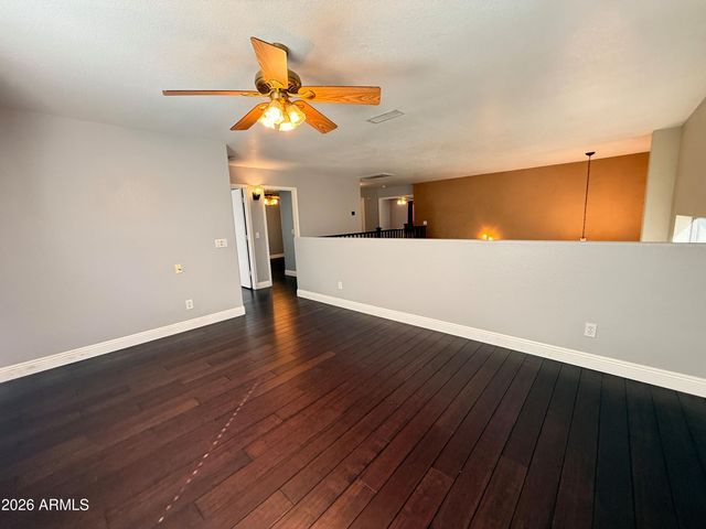 6425 W Desert Hollow Drive, Phoenix, AZ 85083