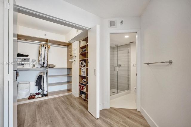 3500 Mystic Pointe Dr 3206, Aventura, FL 33180