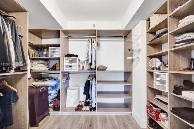 3500 Mystic Pointe Dr 3206, Aventura, FL 33180