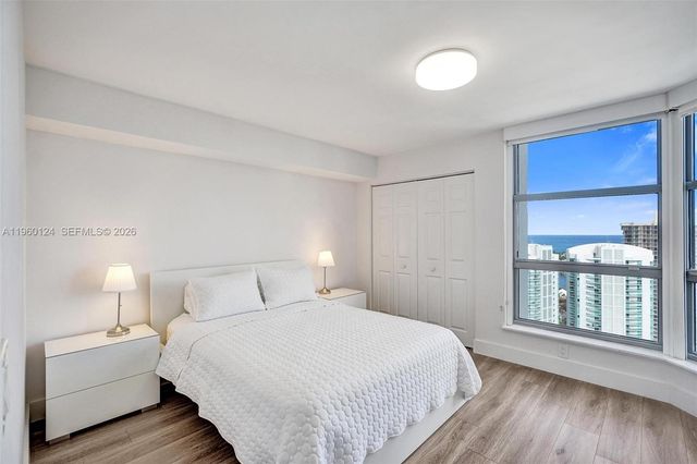 3500 Mystic Pointe Dr 3206, Aventura, FL 33180