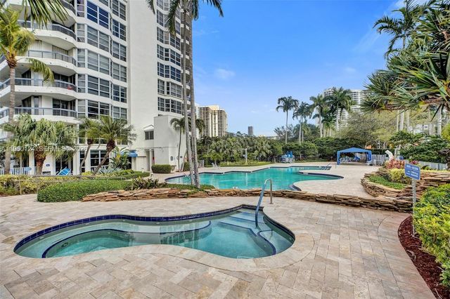 3500 Mystic Pointe Dr 3206, Aventura, FL 33180