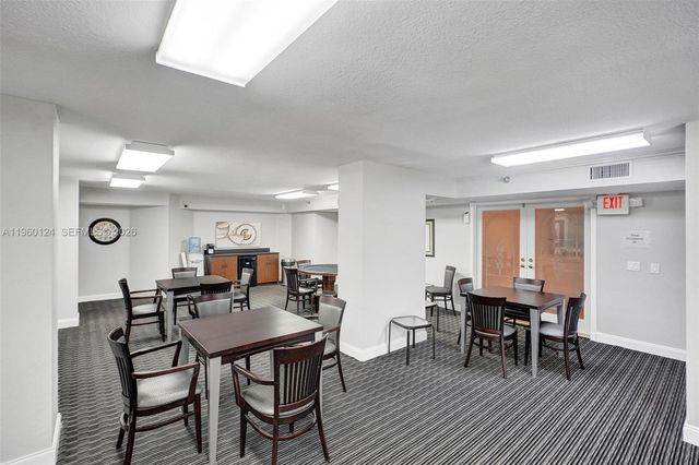 3500 Mystic Pointe Dr 3206, Aventura, FL 33180