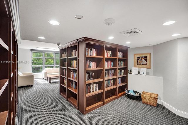 3500 Mystic Pointe Dr 3206, Aventura, FL 33180