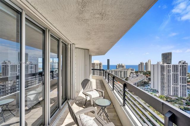 3500 Mystic Pointe Dr 3206, Aventura, FL 33180