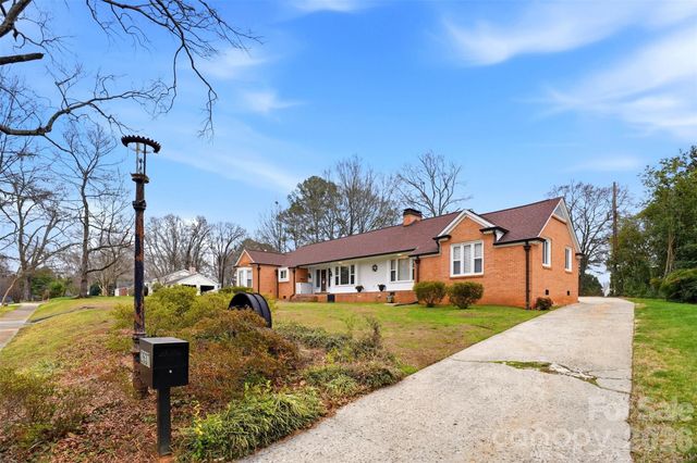 2637 Armstrong Circle, Gastonia, NC 28054