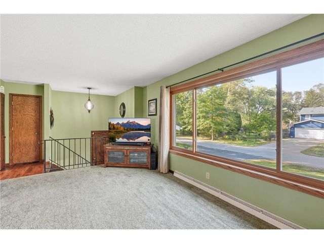16701 Upper 4th Street, Lakeland, MN 55043