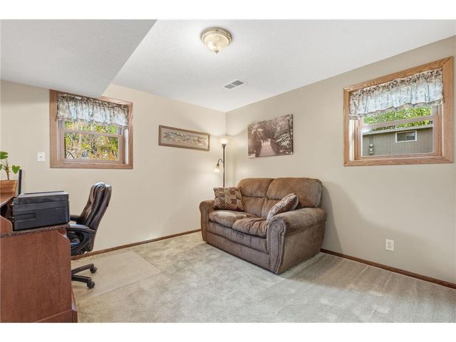 16701 Upper 4th Street, Lakeland, MN 55043