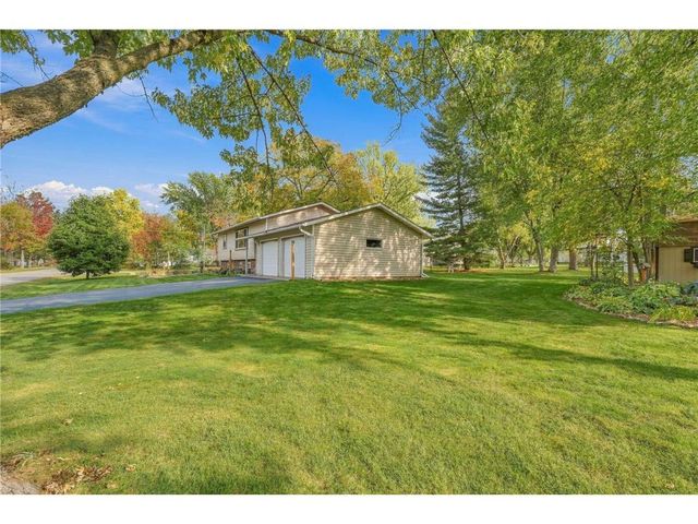 16701 Upper 4th Street, Lakeland, MN 55043