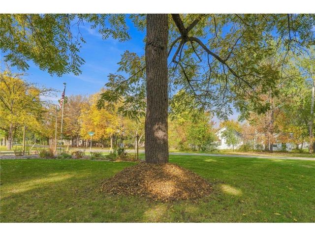 16701 Upper 4th Street, Lakeland, MN 55043