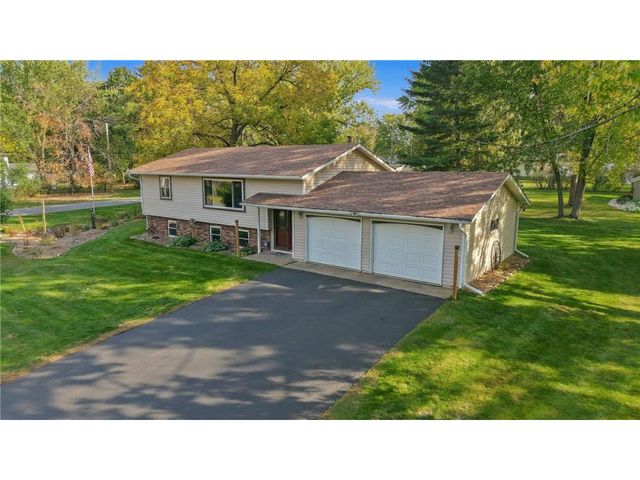 16701 Upper 4th Street, Lakeland, MN 55043