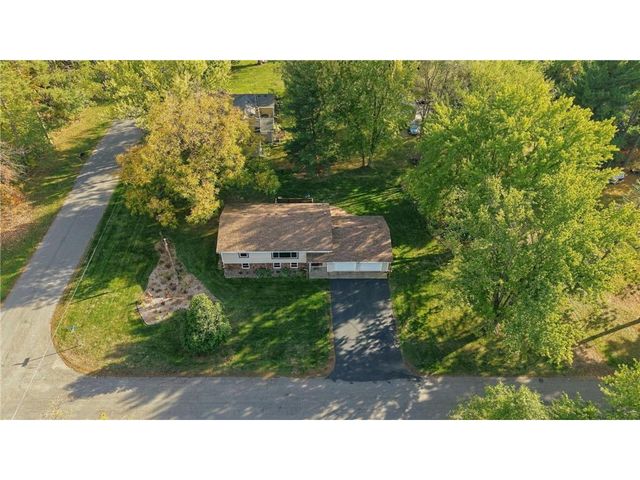 16701 Upper 4th Street, Lakeland, MN 55043