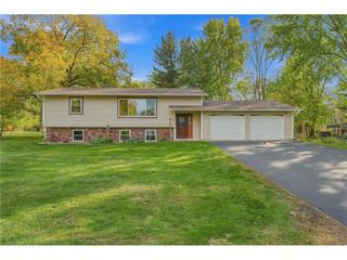 16701 Upper 4th Street, Lakeland, MN 55043