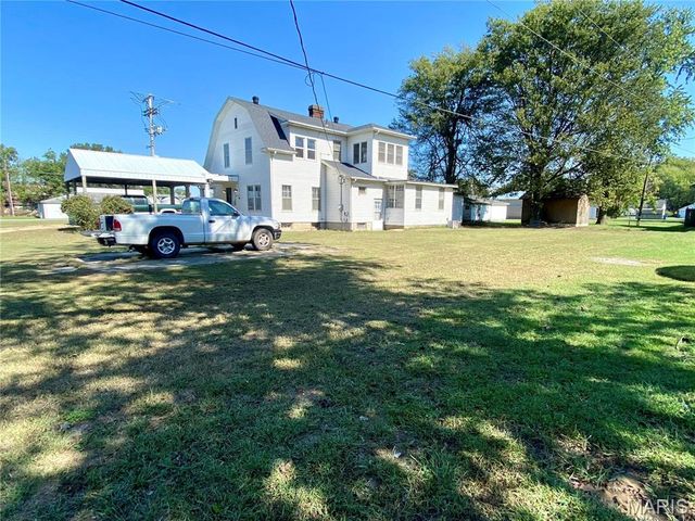 101 E Cedar Street, Bertrand, MO 63823