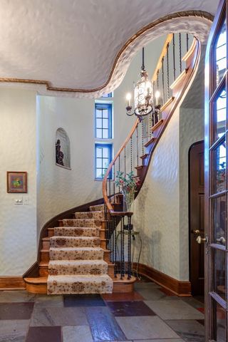 661 Market Street, Winona, MN 55987