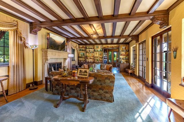 661 Market Street, Winona, MN 55987