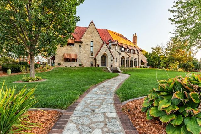 661 Market Street, Winona, MN 55987