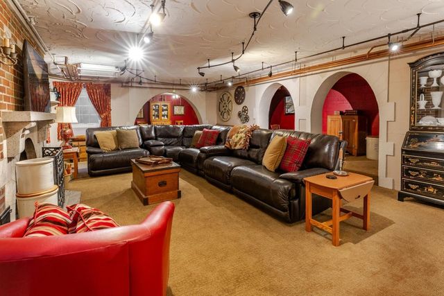 661 Market Street, Winona, MN 55987