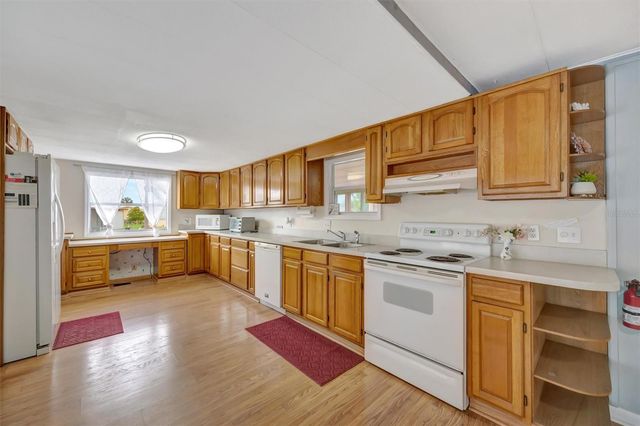 162 S SAINT THOMAS CIRCLE, Apollo Beach, FL 33572