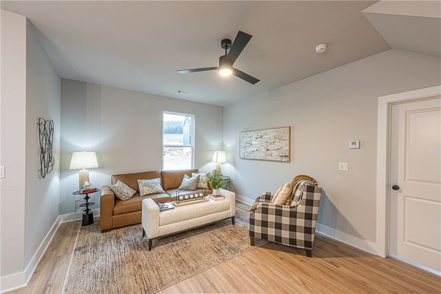 932 S Laramie Heights, Fayetteville, AR 72704