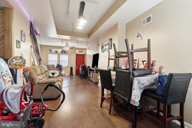 910 E WESTMORELAND ST, Philadelphia, PA 19134