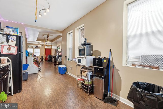 910 E WESTMORELAND ST, Philadelphia, PA 19134