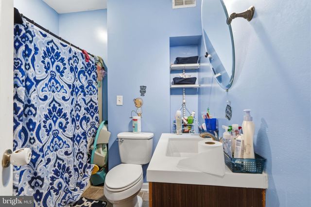 910 E WESTMORELAND ST, Philadelphia, PA 19134