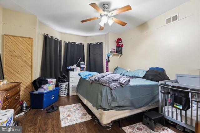 910 E WESTMORELAND ST, Philadelphia, PA 19134