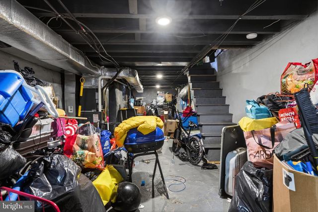 910 E WESTMORELAND ST, Philadelphia, PA 19134