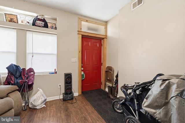 910 E WESTMORELAND ST, Philadelphia, PA 19134