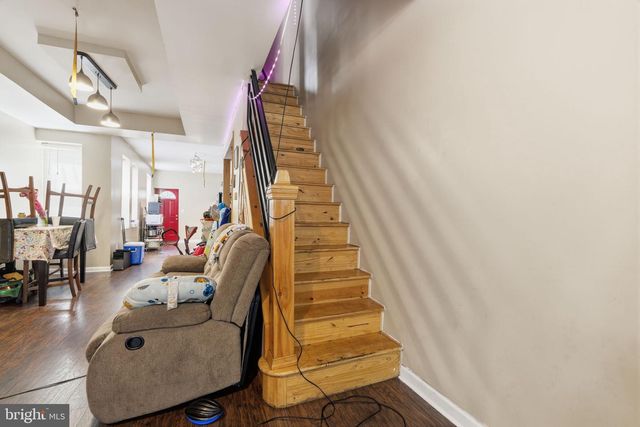 910 E WESTMORELAND ST, Philadelphia, PA 19134