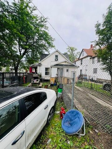 944 Caulfield Avenue Sw, City Of Grand Rapids, MI 49503