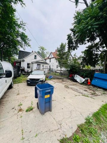 944 Caulfield Avenue Sw, City Of Grand Rapids, MI 49503