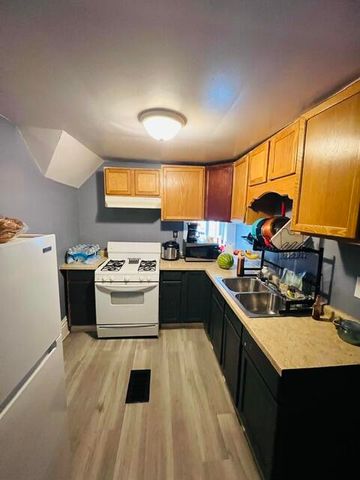 944 Caulfield Avenue Sw, City Of Grand Rapids, MI 49503