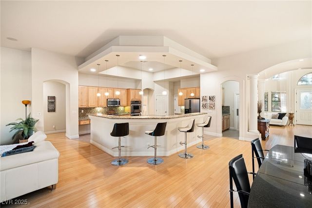 2064 Poetry Avenue, Henderson, NV 89052