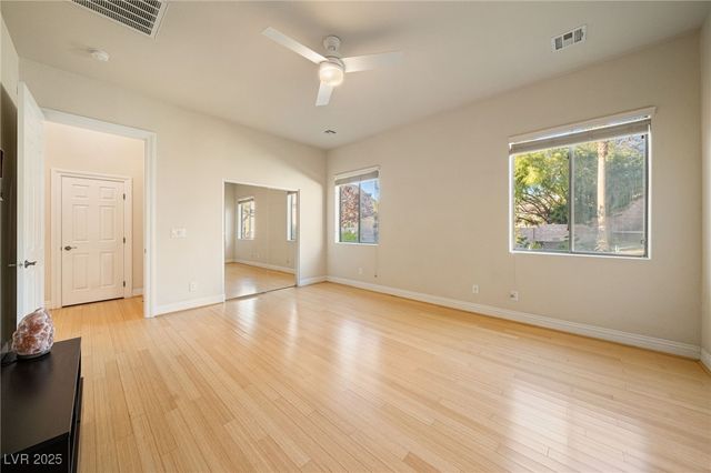 2064 Poetry Avenue, Henderson, NV 89052