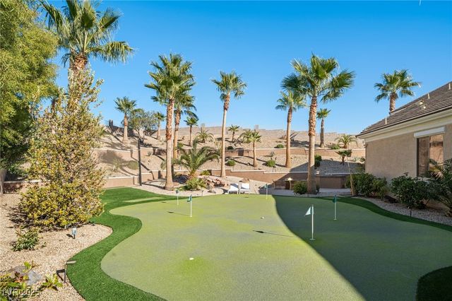 2064 Poetry Avenue, Henderson, NV 89052