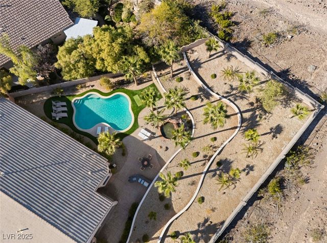 2064 Poetry Avenue, Henderson, NV 89052